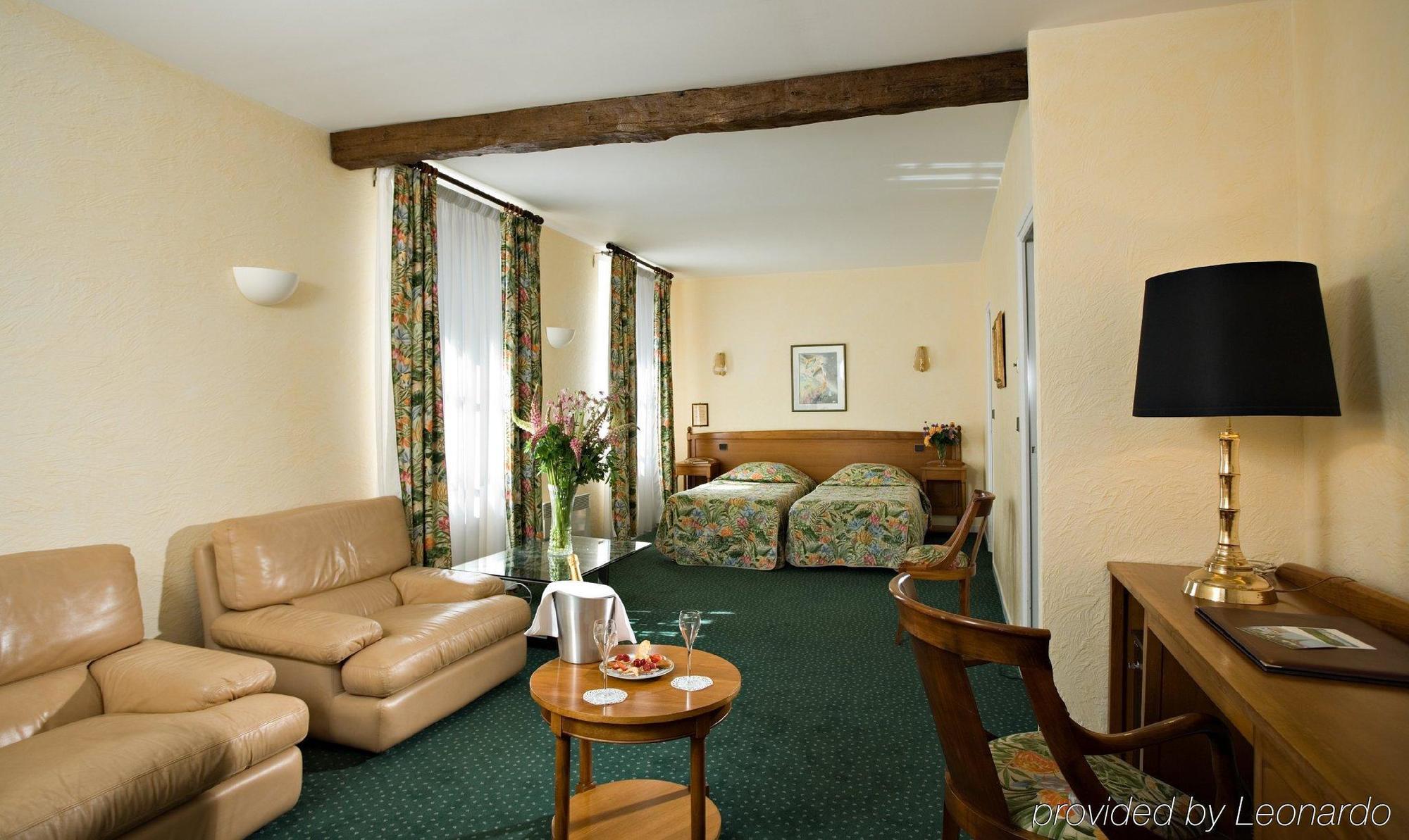 Hotel Les Ursulines Отен Номер фото