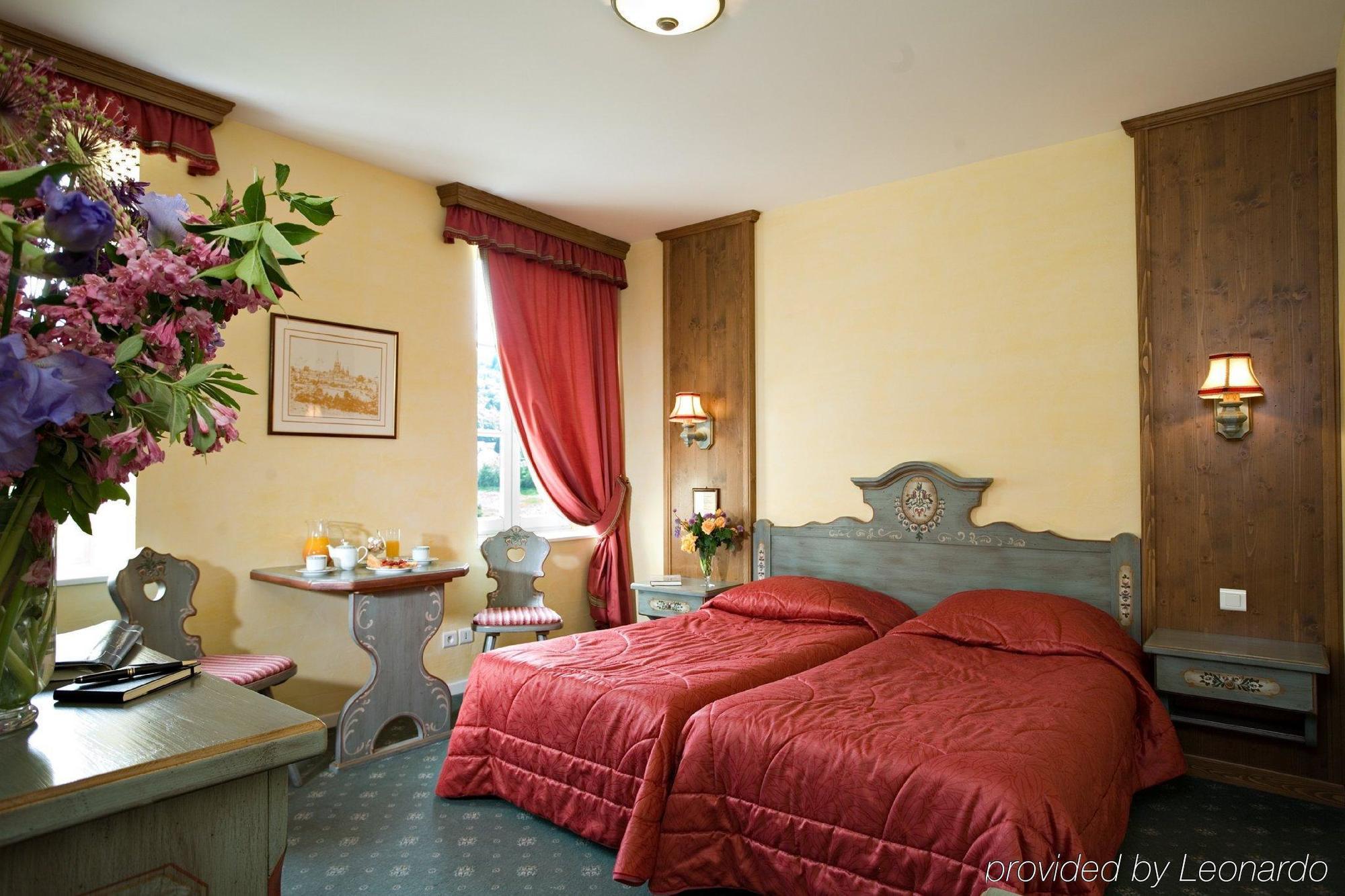 Hotel Les Ursulines Отен Екстер'єр фото
